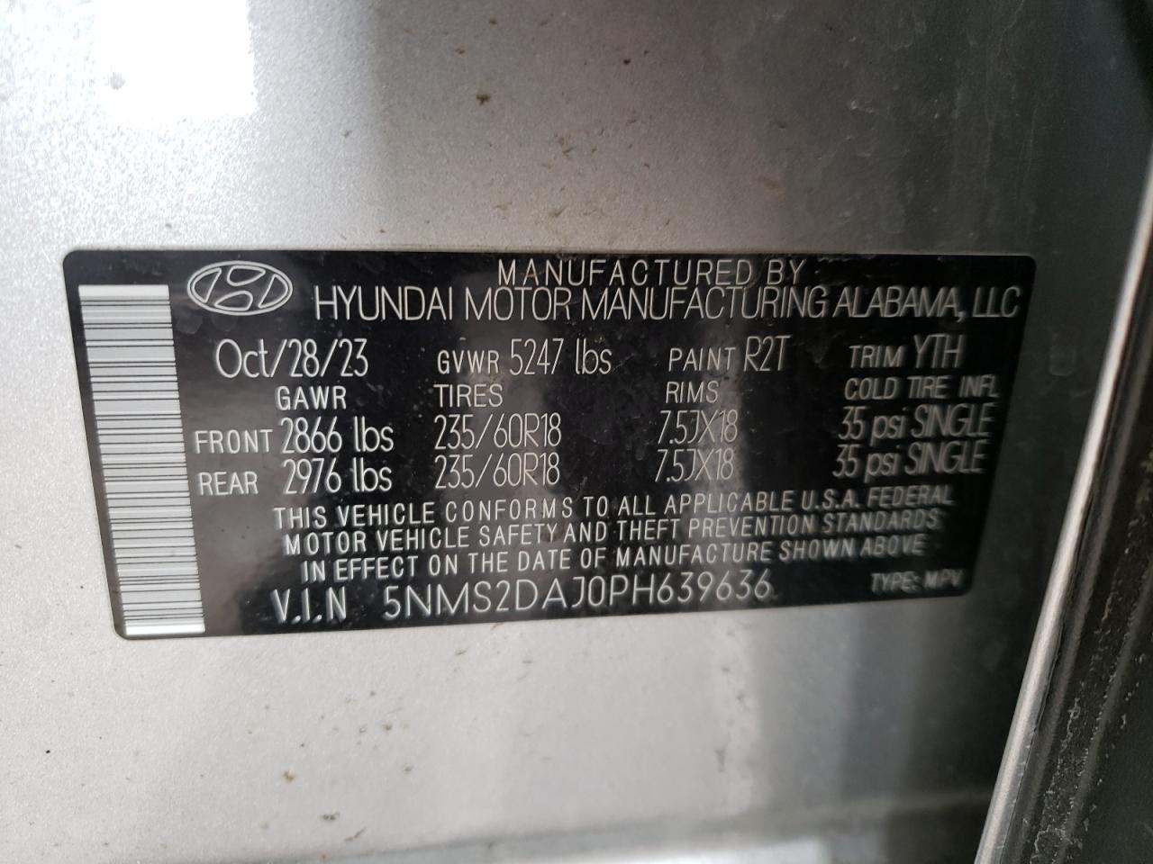 2023 Hyundai Santa Fe - Image 13