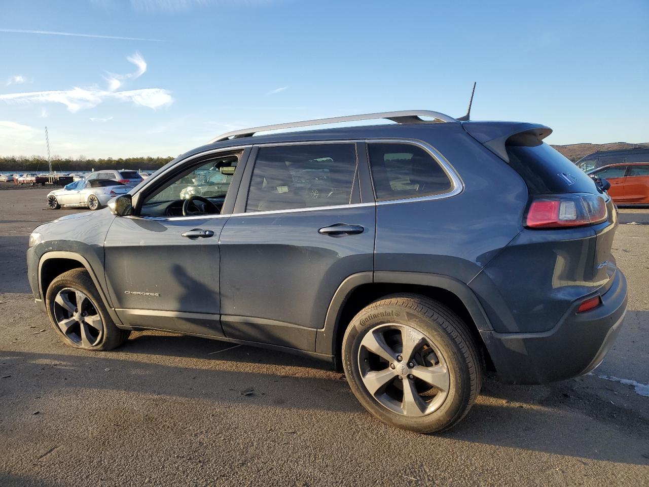 2020 Jeep Grand Cherokee - Image 2