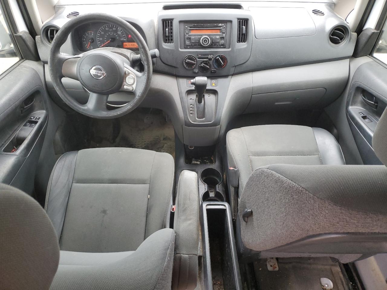 2017 Nissan NV - Image 8