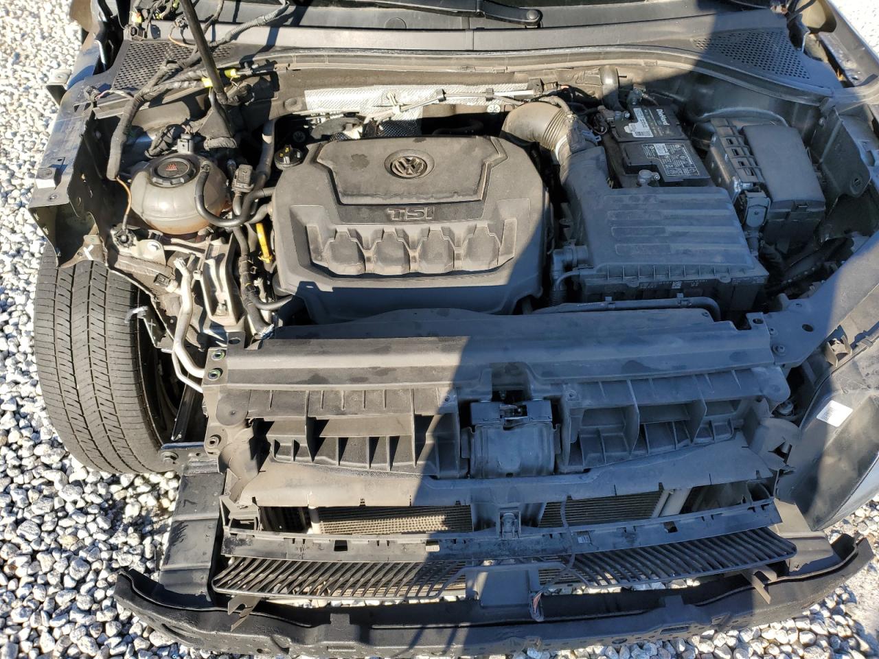 2018 Volkswagen Tiguan - Image 12