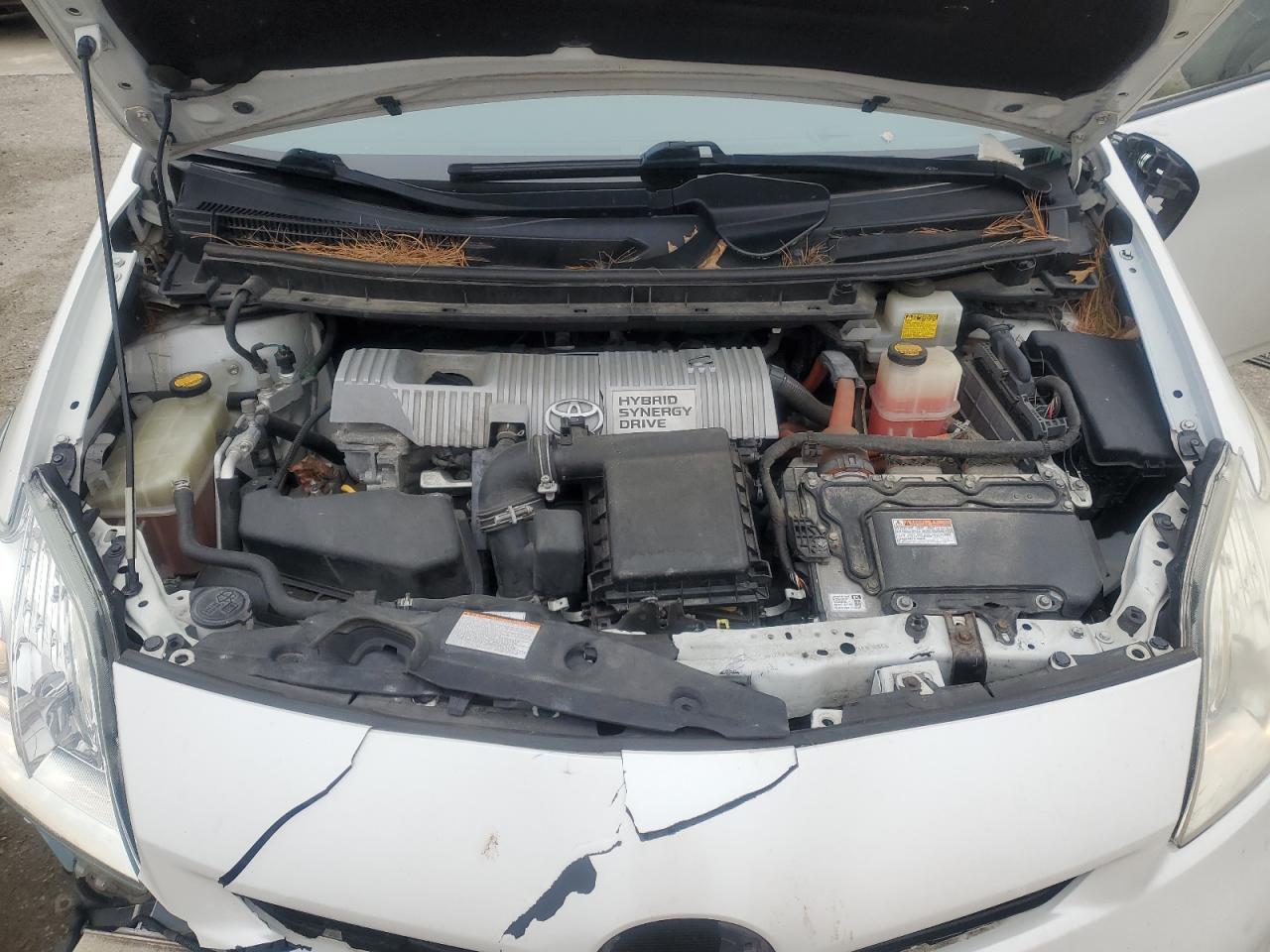 2013 Toyota Prius - Image 11