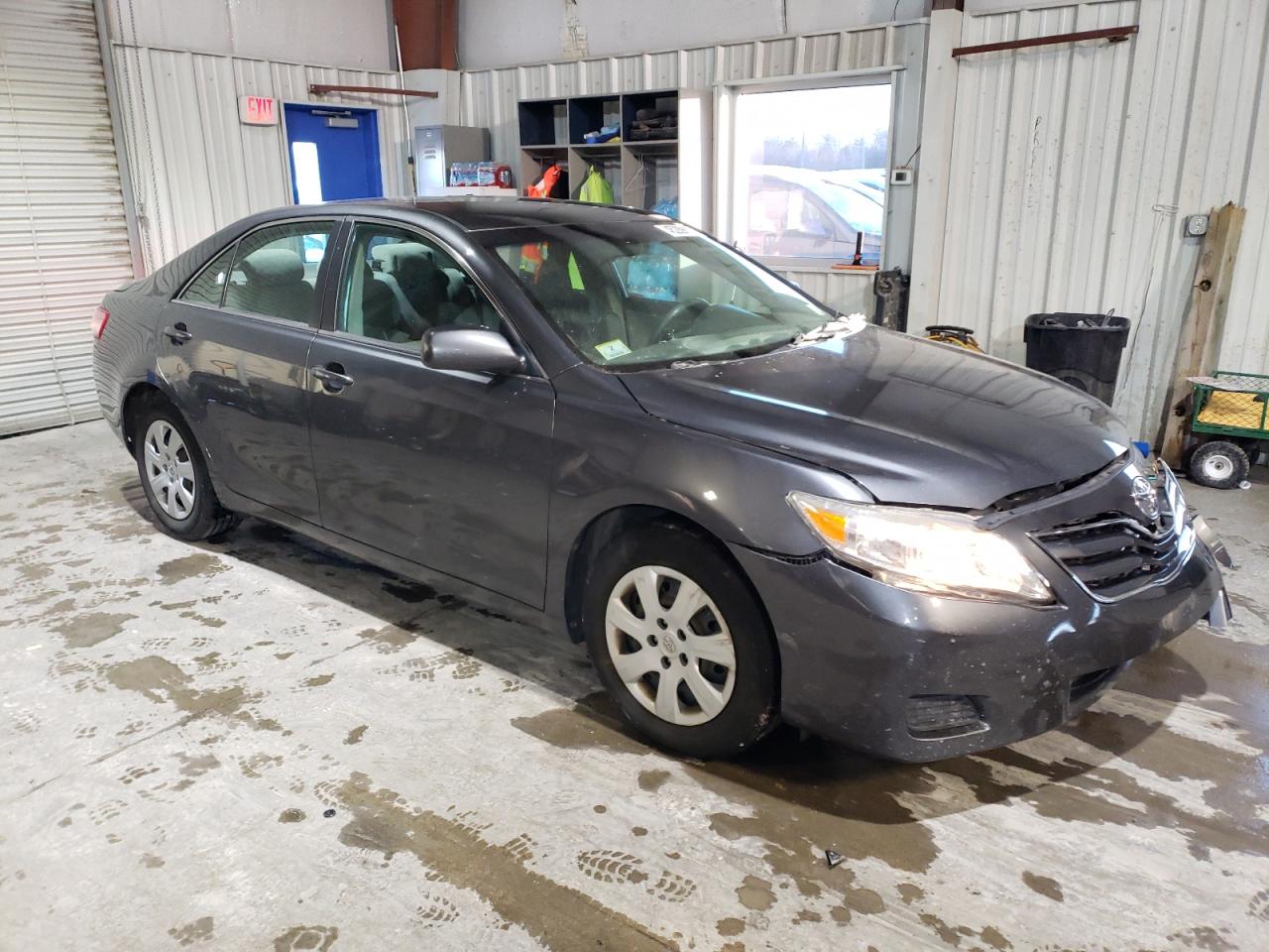 2010 Toyota Camry - Image 4