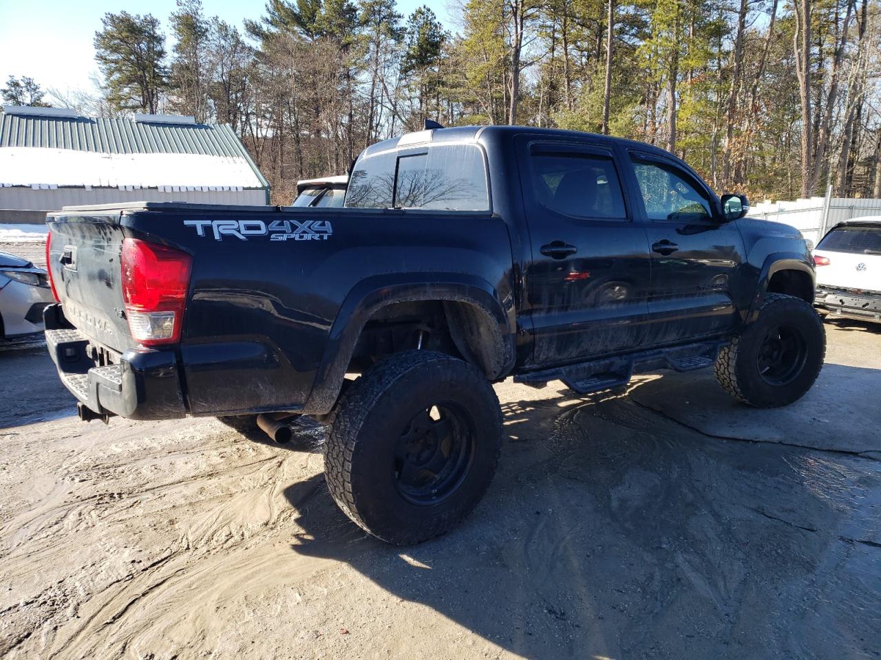 2017 Toyota Tacoma - Image 3