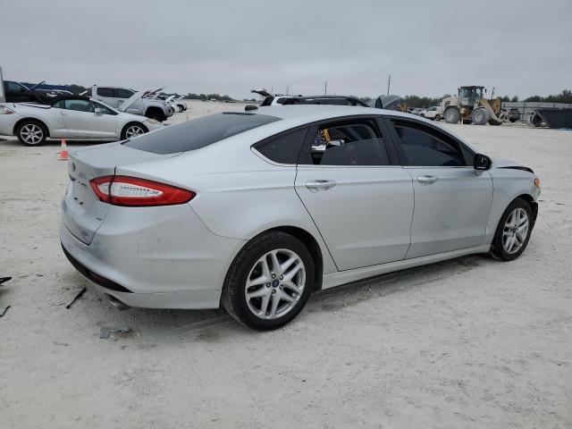  FORD FUSION 2016 Srebrny