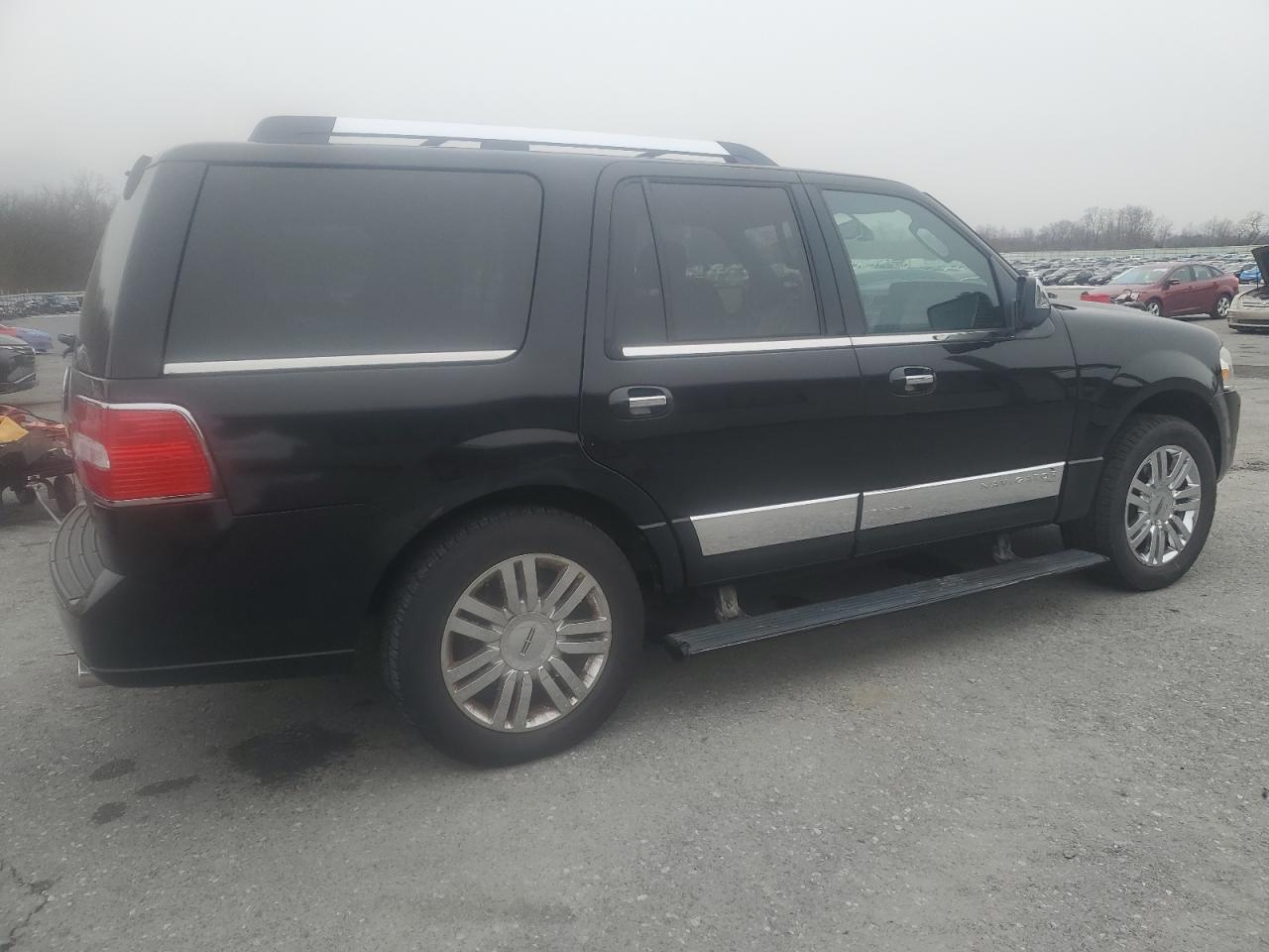 2007 Lincoln Navigator - Image 3