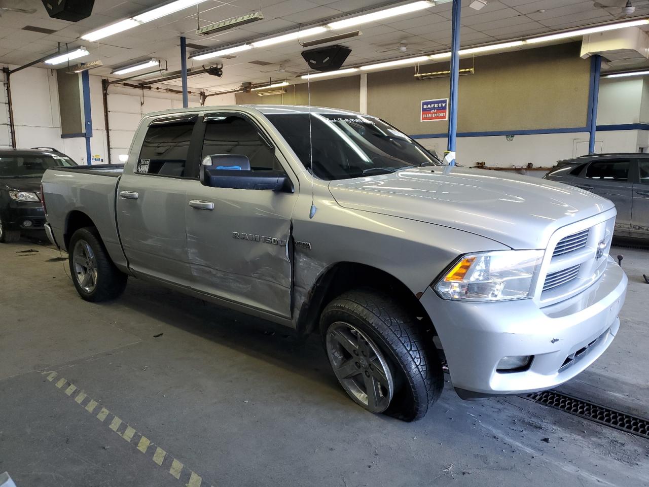 2012 Dodge RAM - Image 4