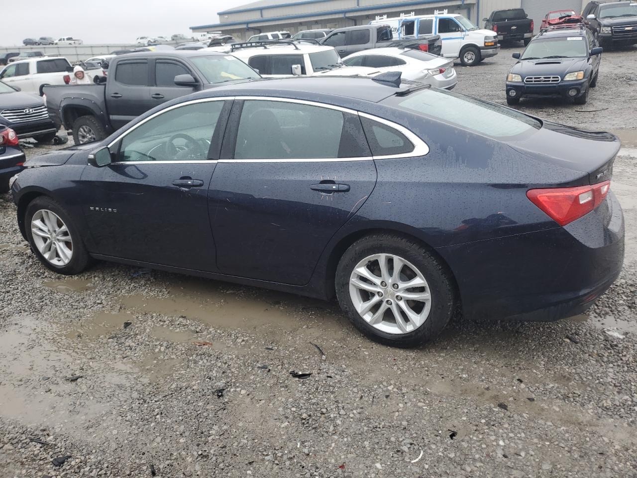 2016 Chevrolet Malibu - Image 2