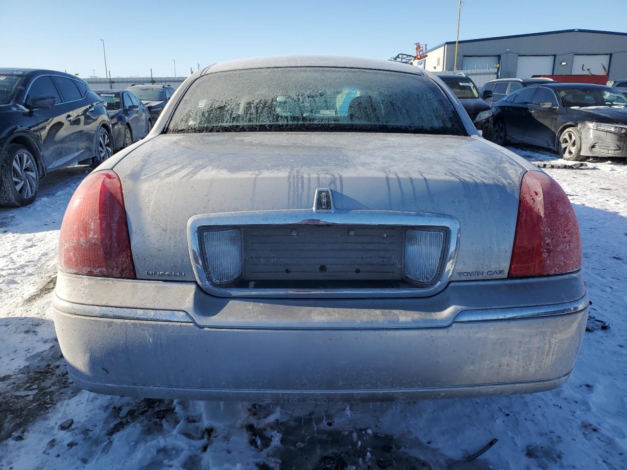 2010 Lincoln Town Car - Image 6