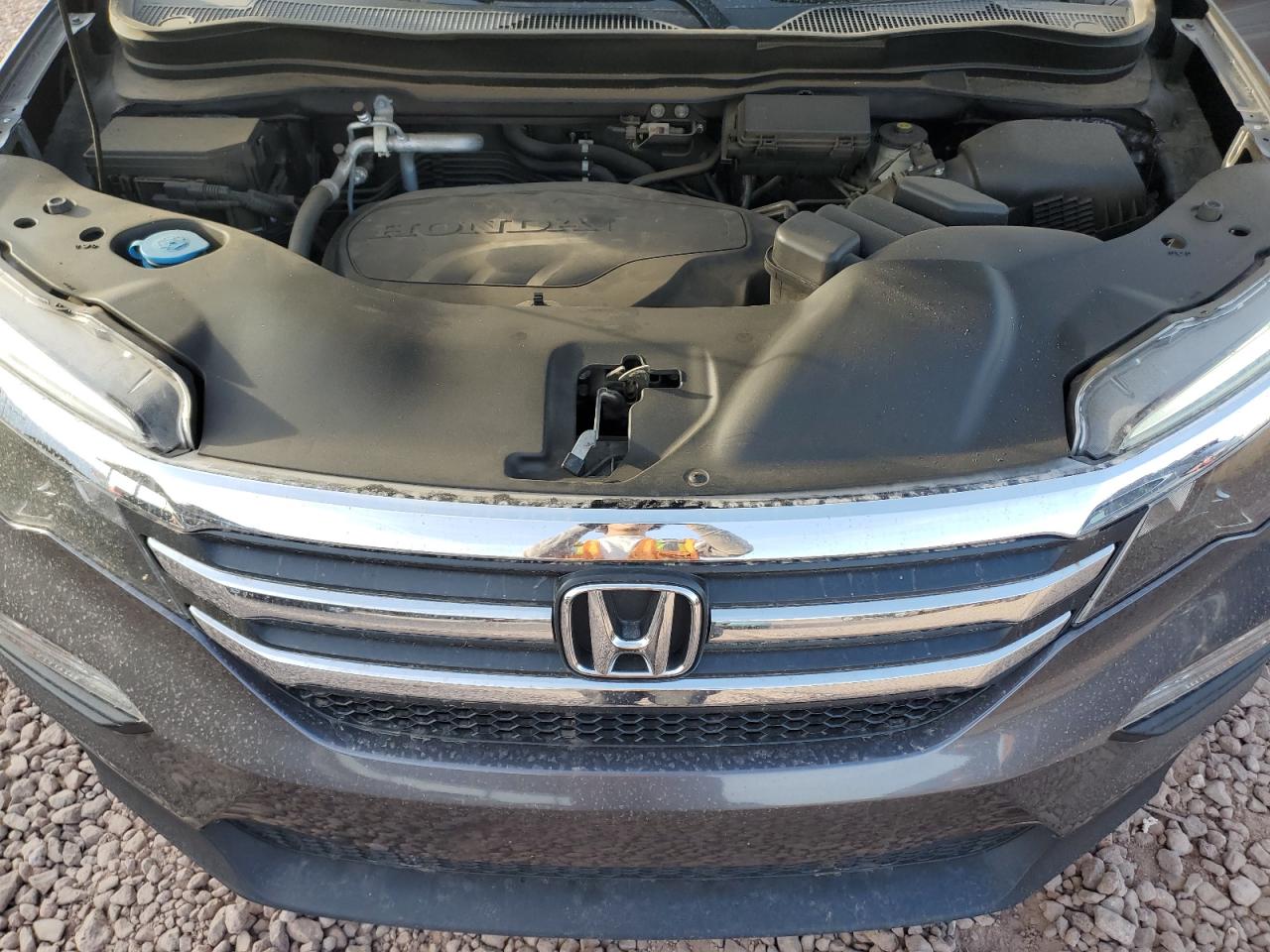 2017 Honda Pilot - Image 12