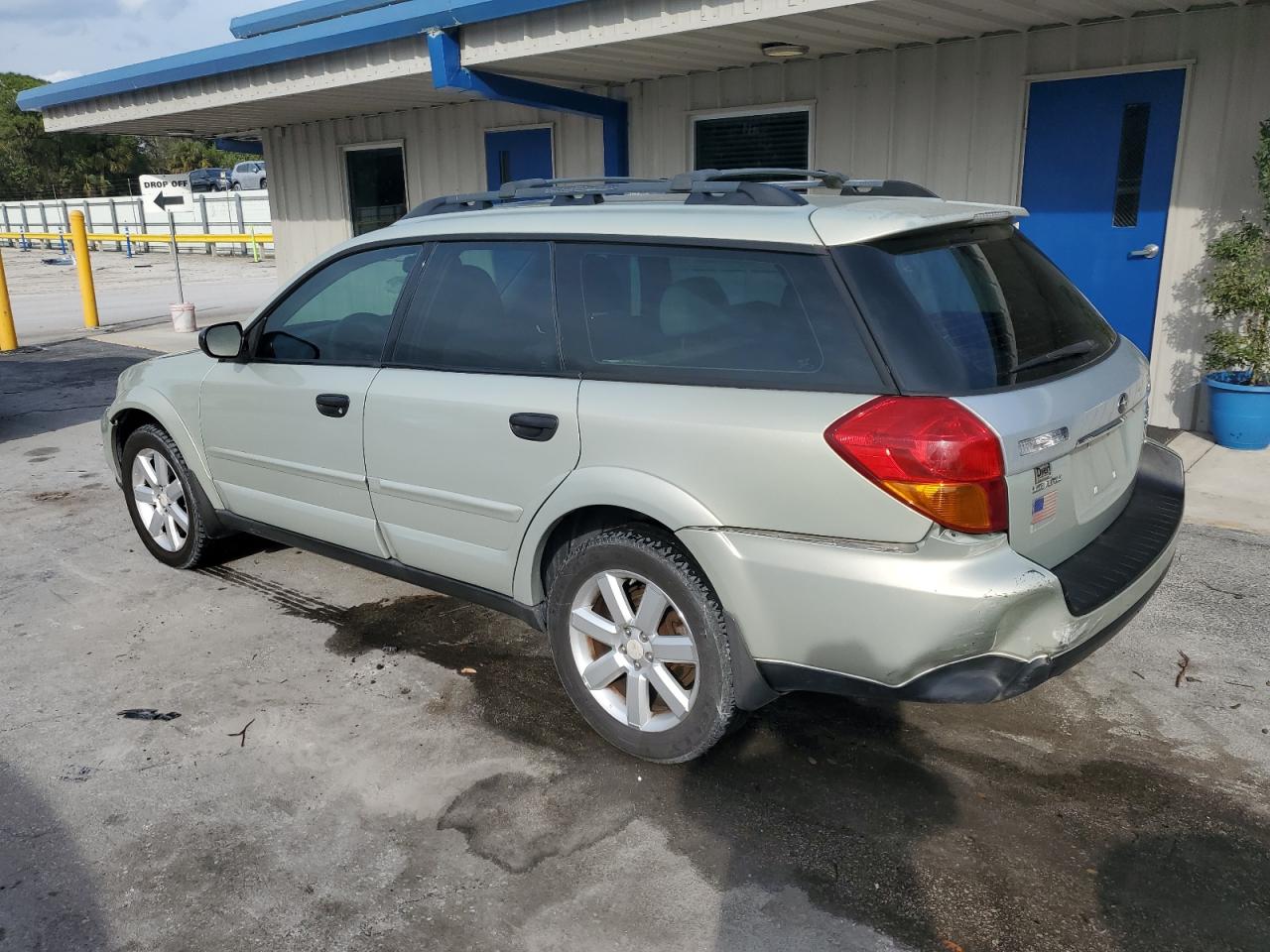 2007 Subaru Outback - Image 2