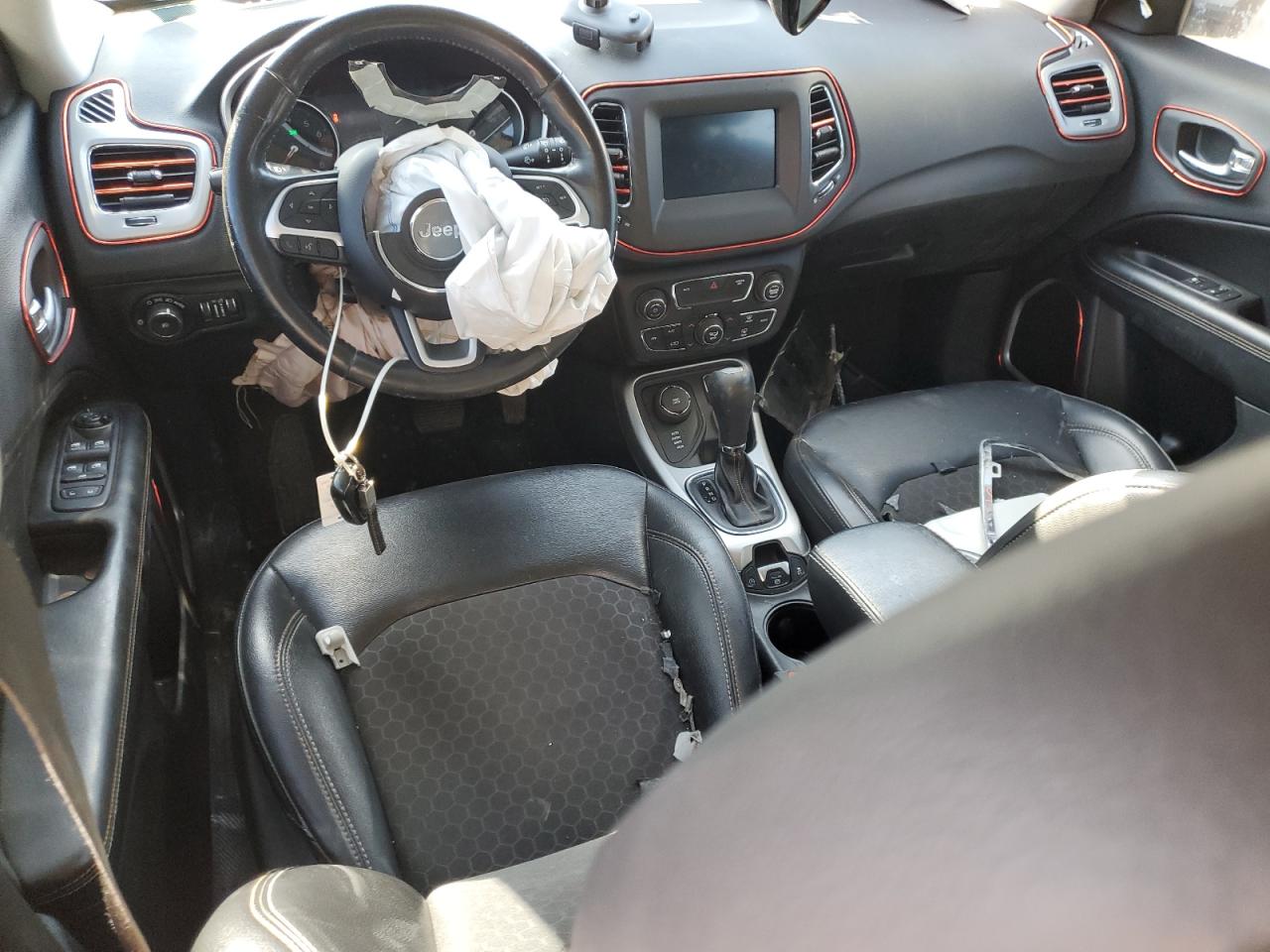 2019 Jeep Compass - Image 8