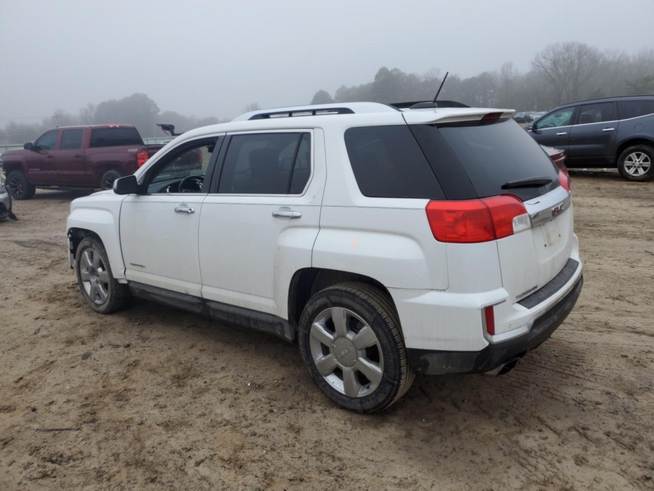 2016 GMC Terrain - Image 2
