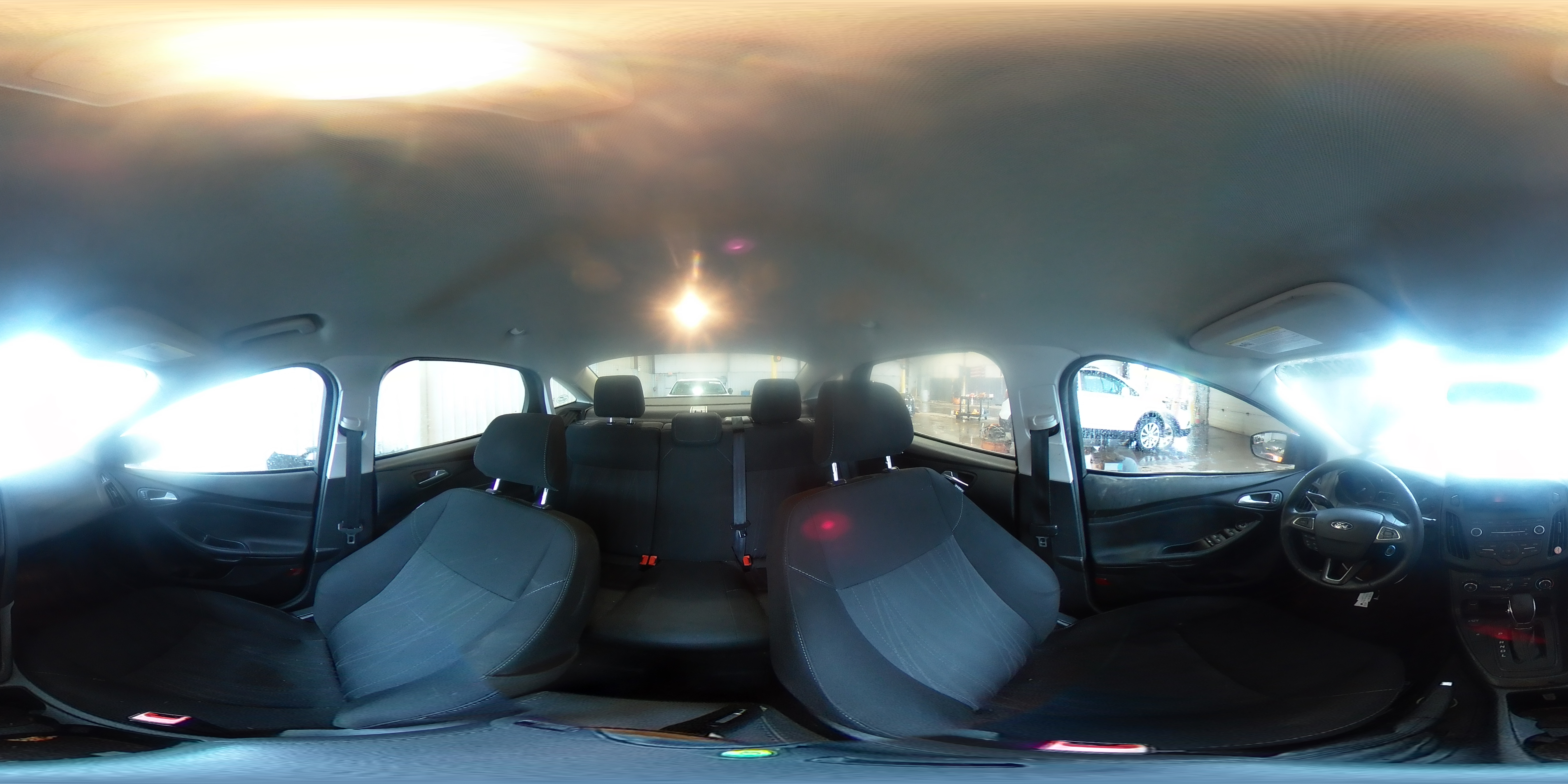 2018 Ford Focus - Image 15