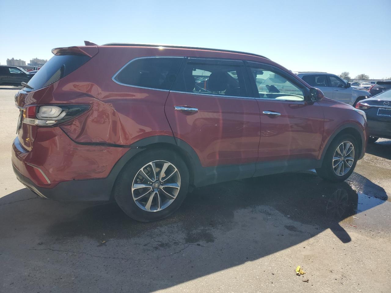2018 Hyundai Santa Fe - Image 3