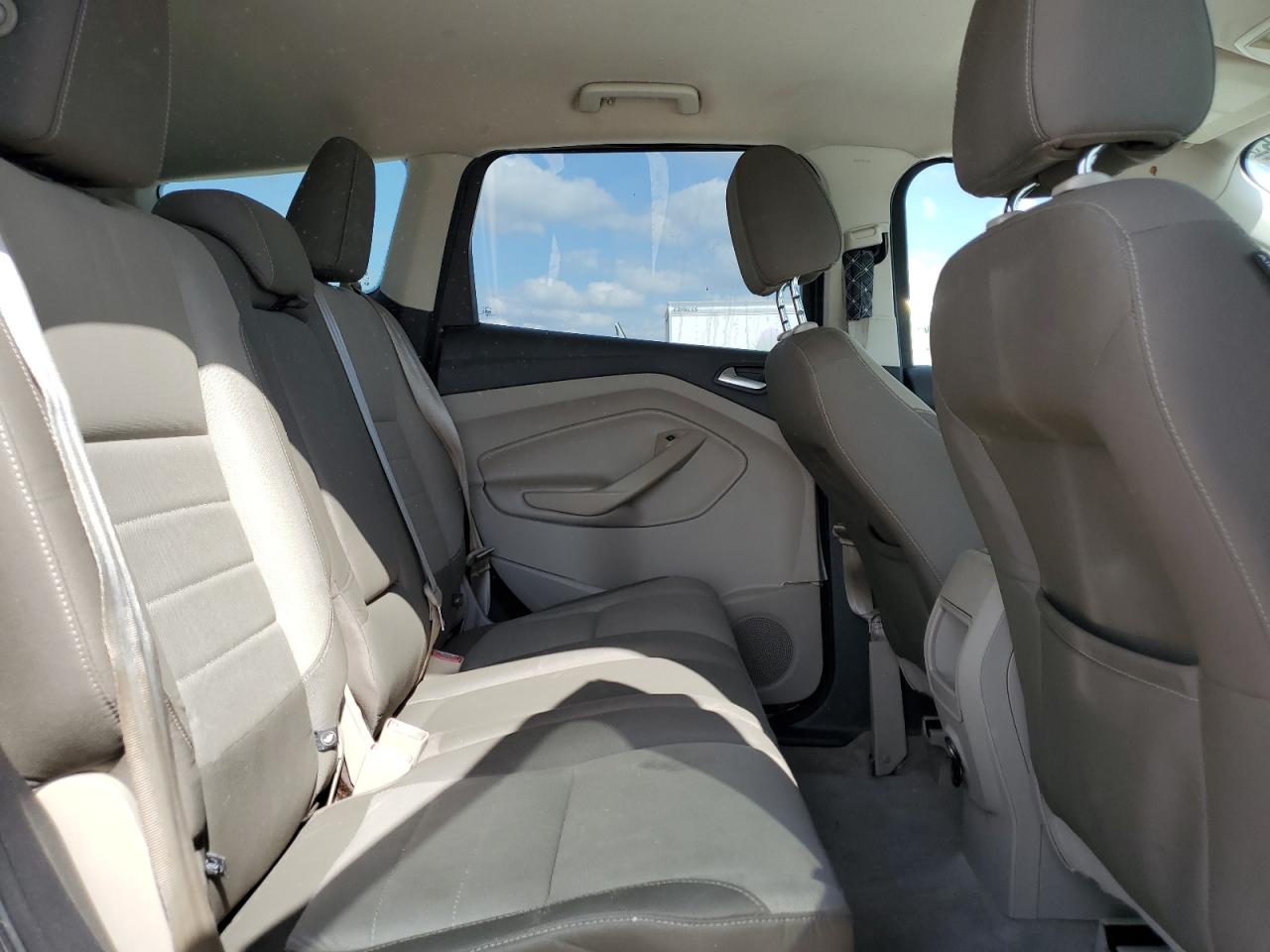 2016 Ford Escape - Image 11