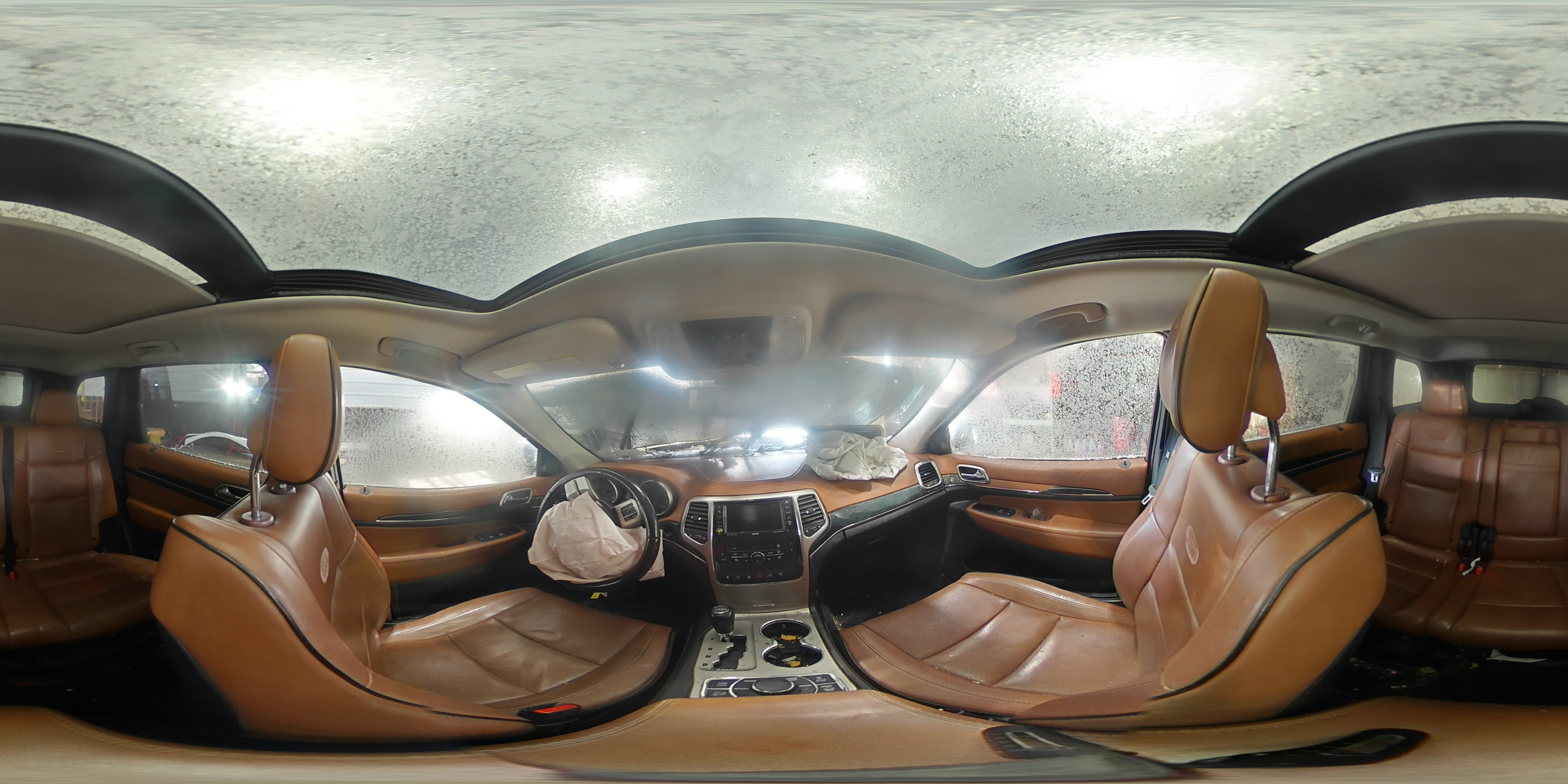 2011 Jeep Grand Cherokee - Image 14