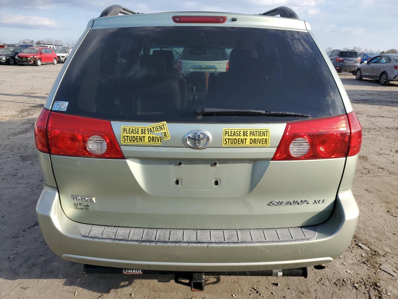 2007 Toyota Sienna - Image 6