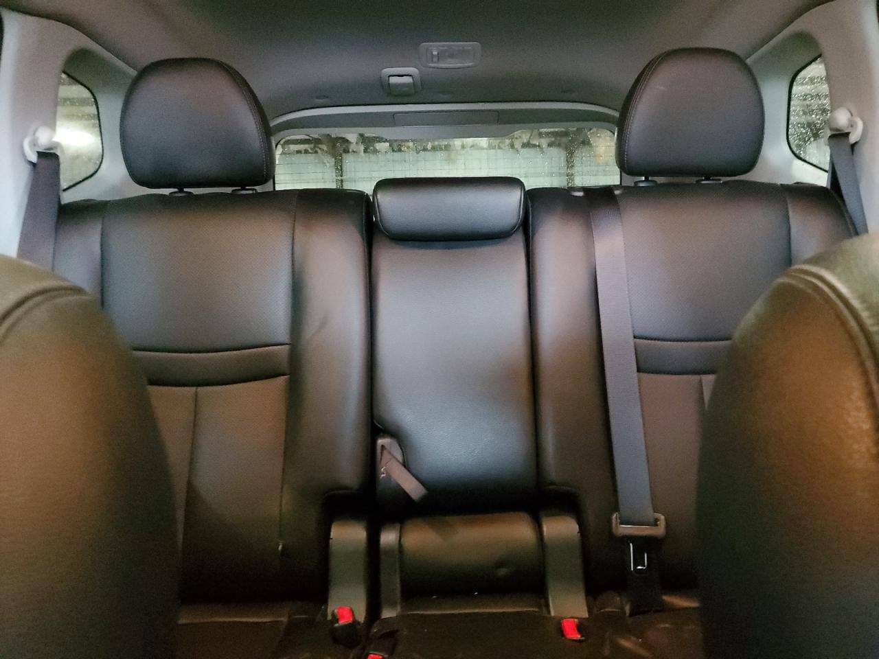 2018 Nissan Rogue - Image 10