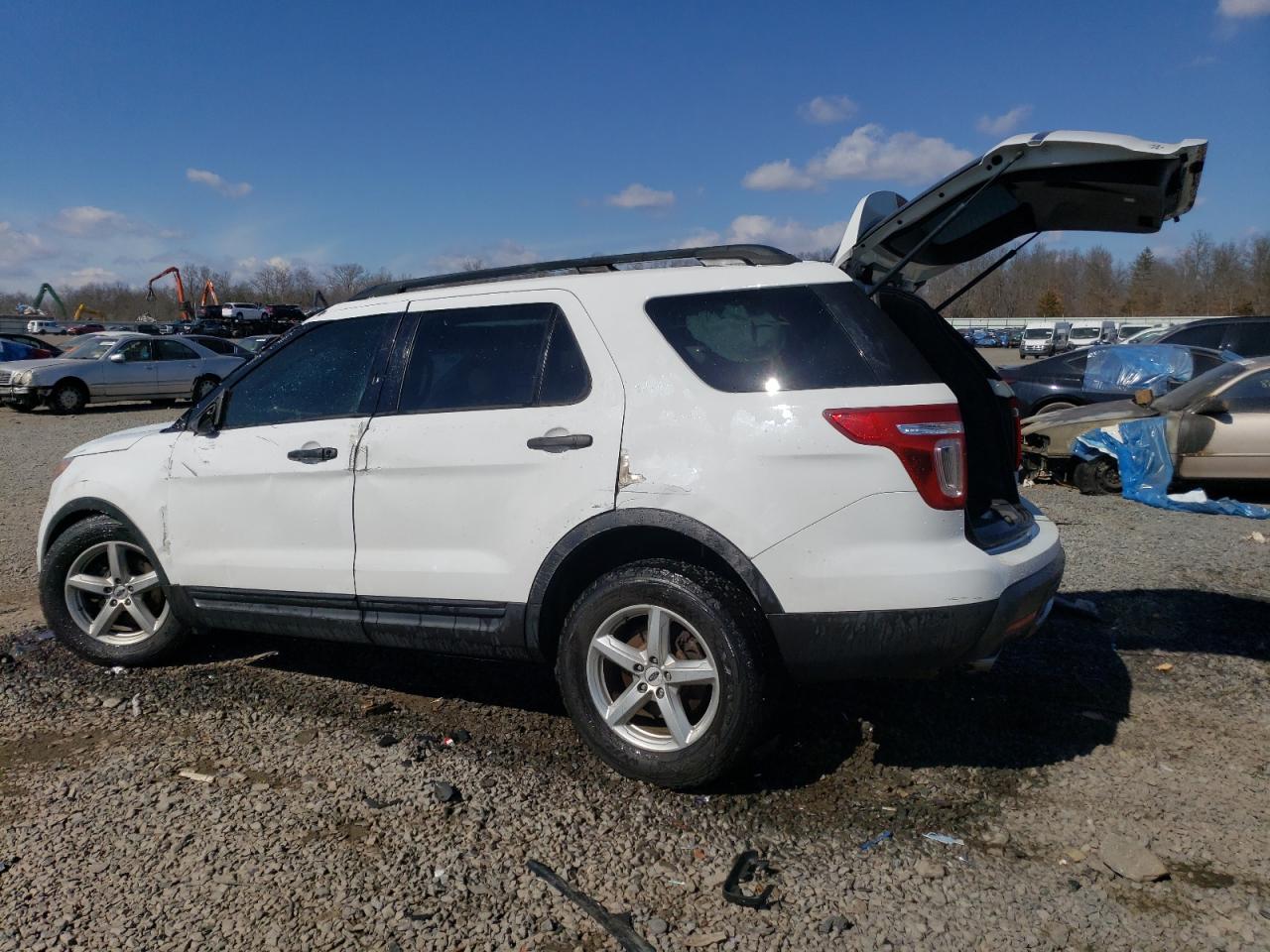 2013 Ford Explorer - Image 2