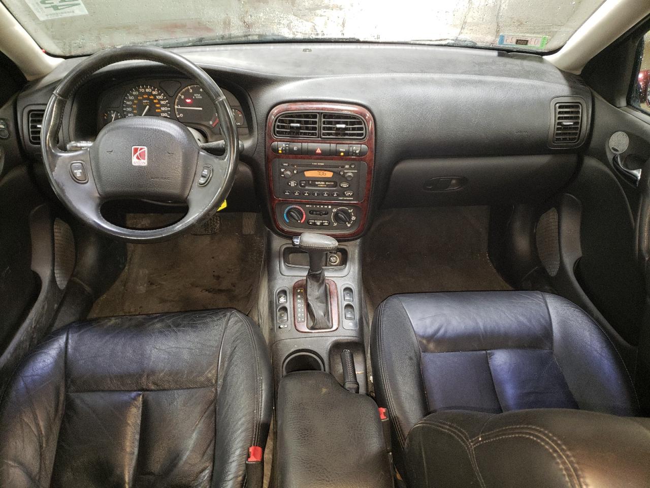 2002 Saturn LW - Image 8