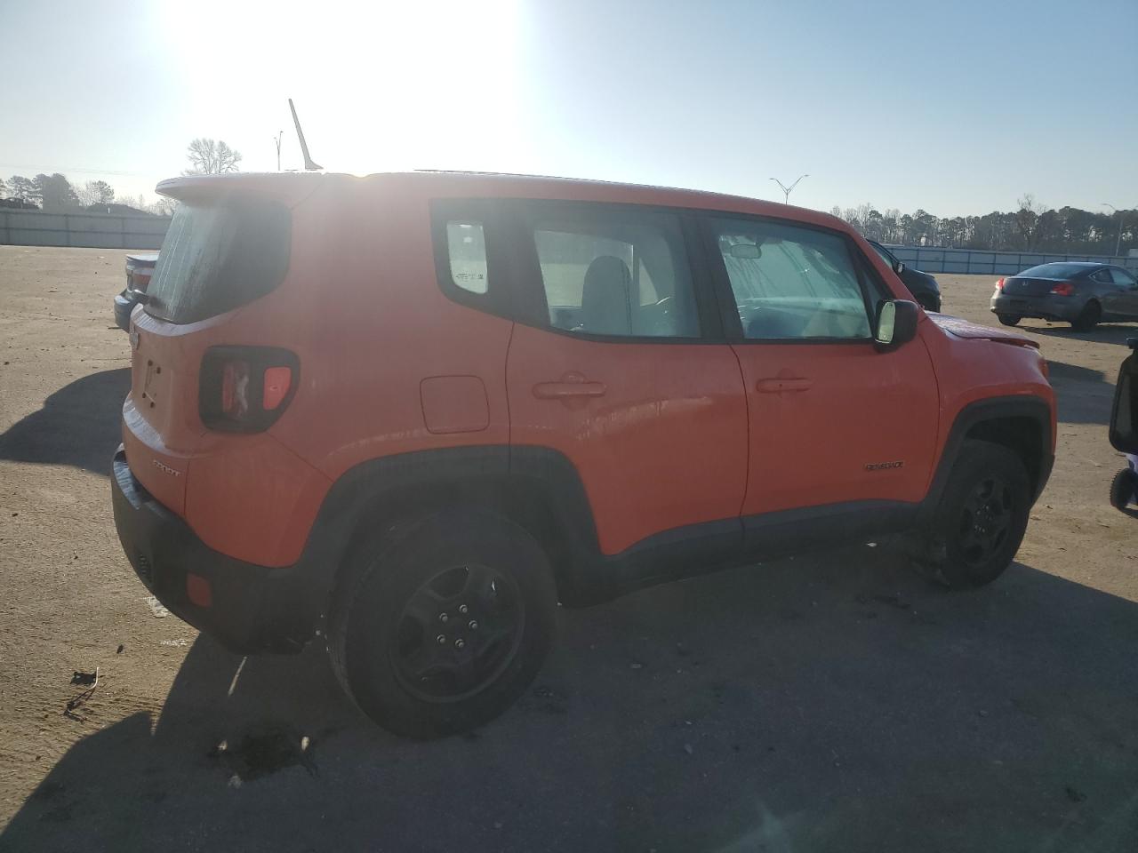 2017 Jeep Renegade - Image 3