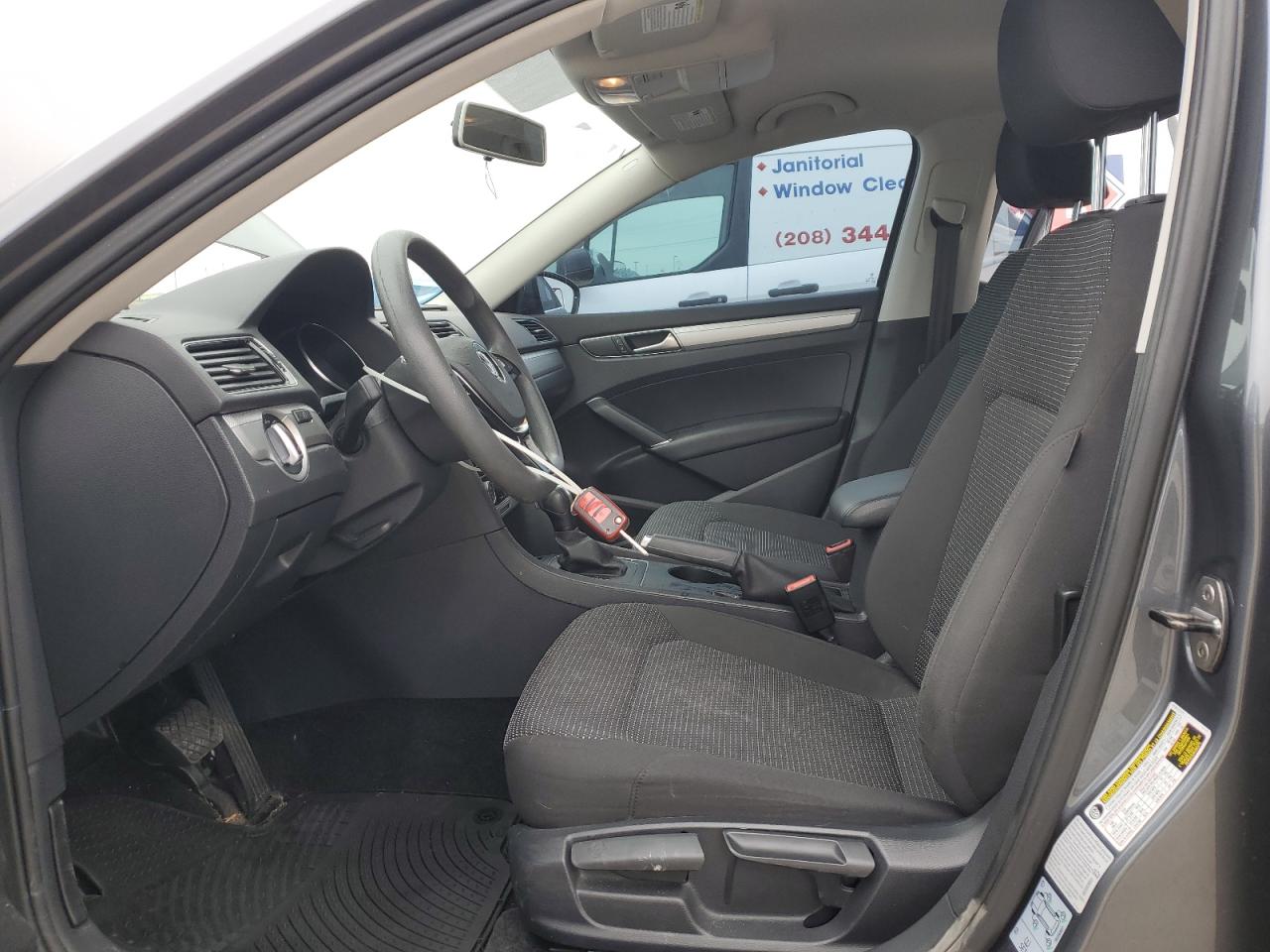 2017 Volkswagen Passat - Image 7