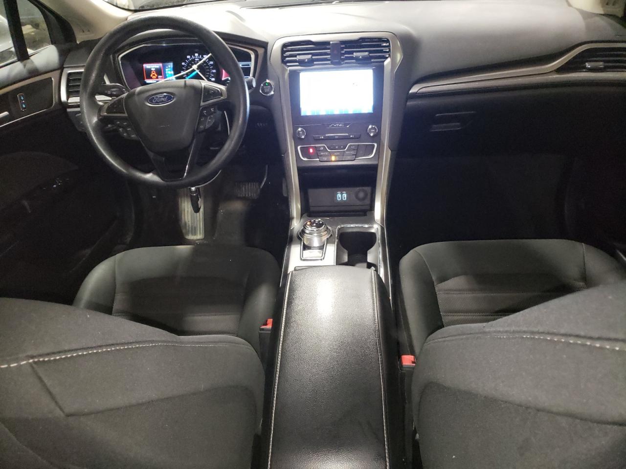 2020 Ford Fusion - Image 8