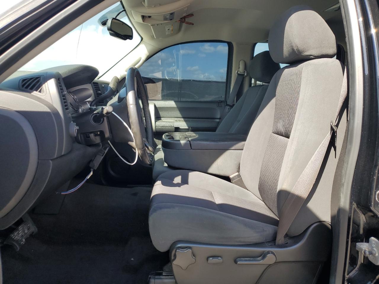 2009 Chevrolet Silverado - Image 7