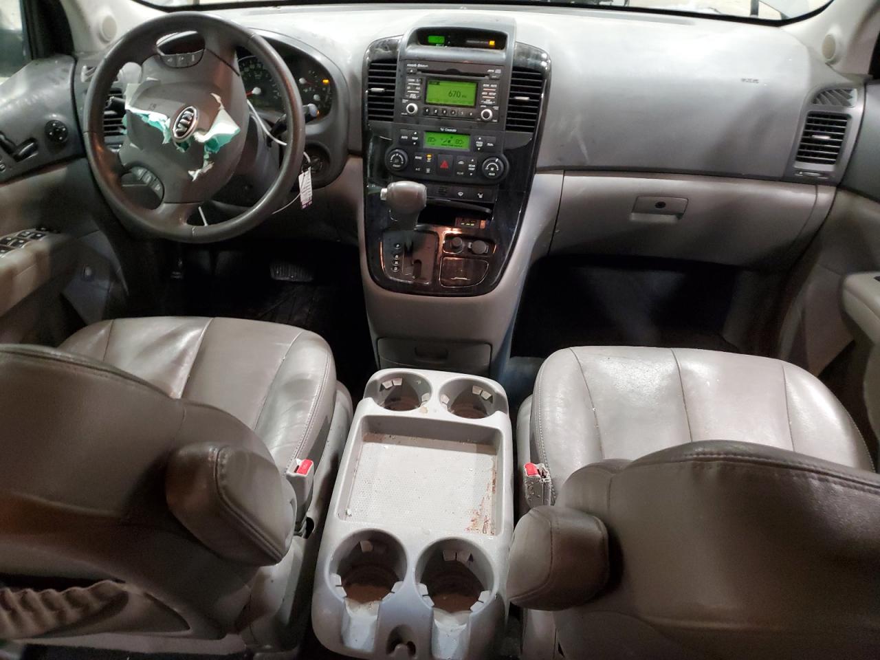 2011 Kia Sedona - Image 8