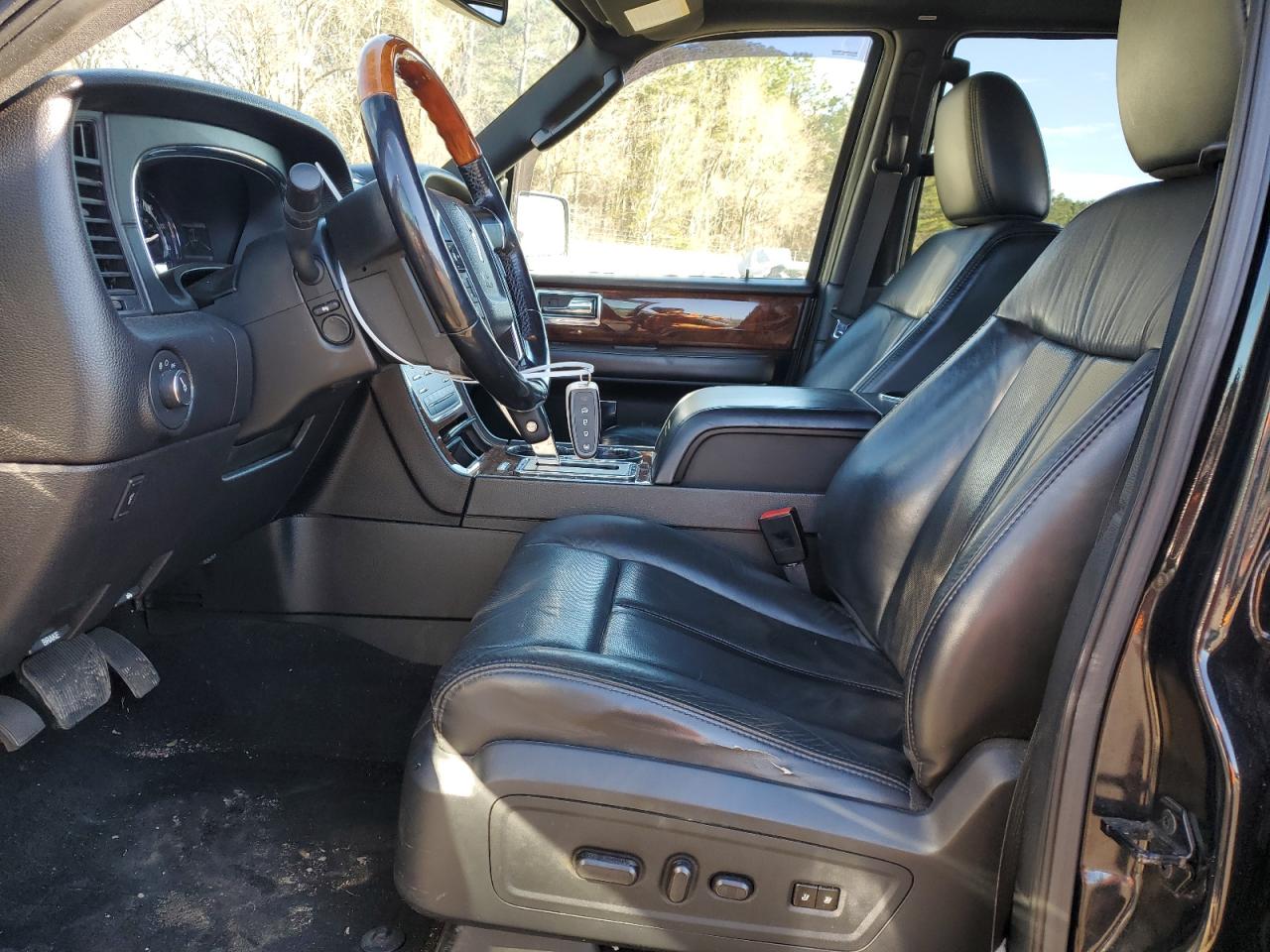 2015 Lincoln Navigator - Image 7