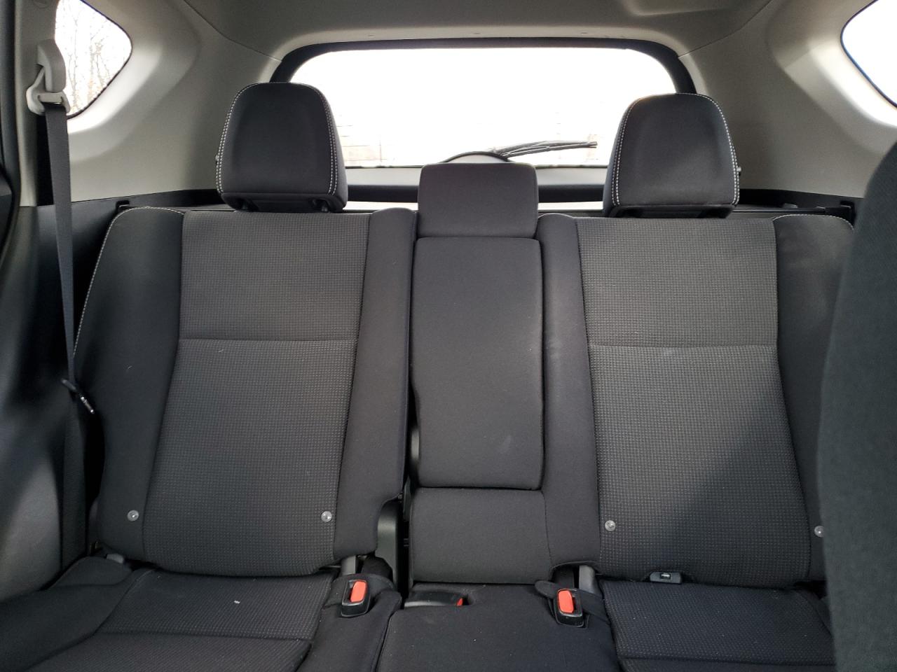 2016 Toyota RAV 4 - Image 10
