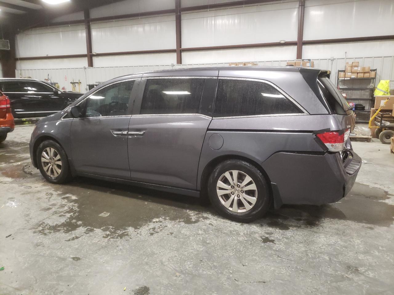 2015 Honda Odyssey - Image 2
