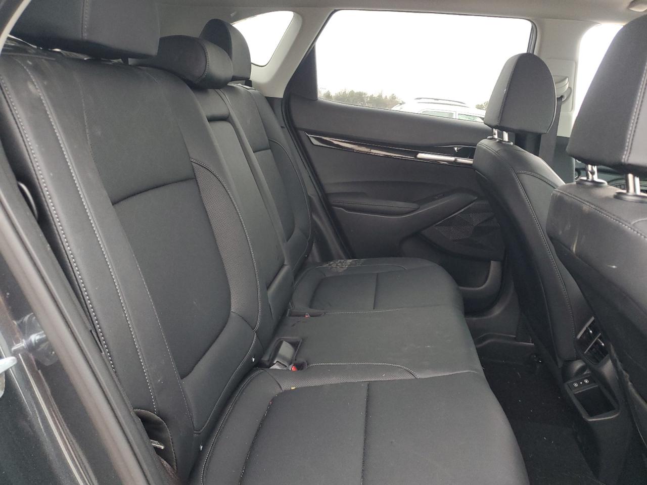 2024 Kia Seltos - Image 11