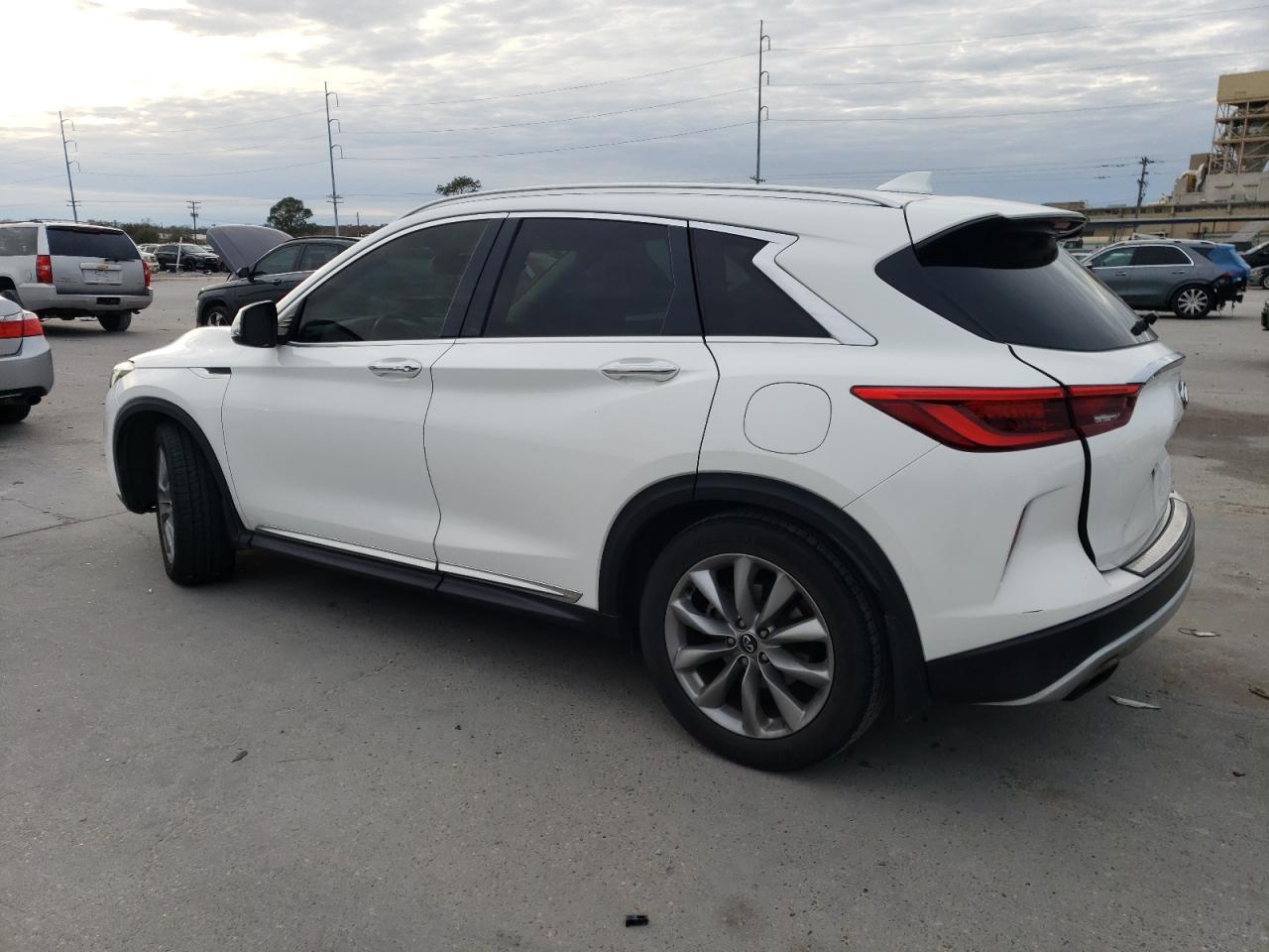 2019 Infiniti QX50 - Image 2
