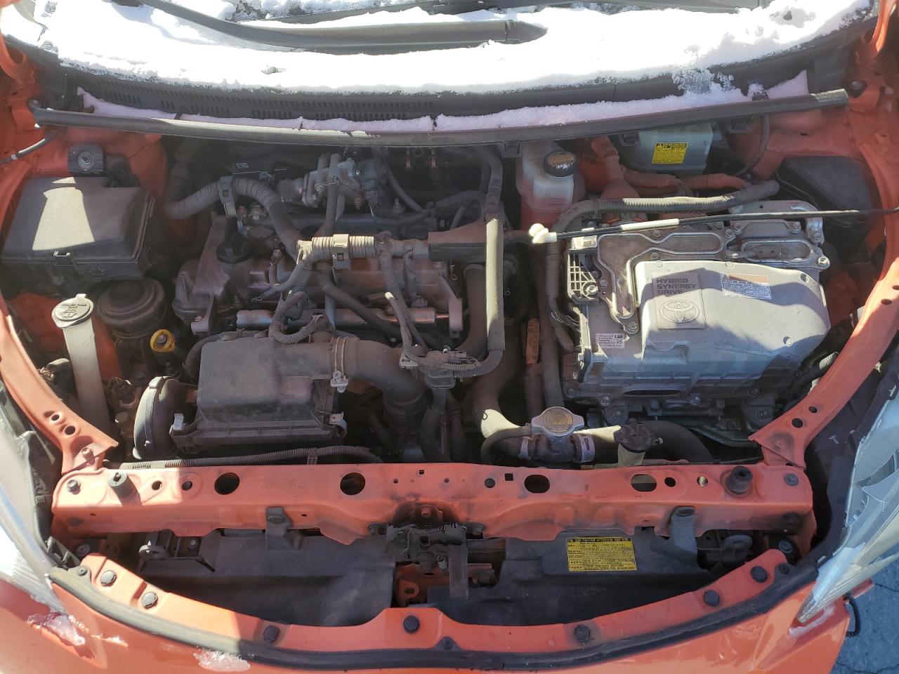 2014 Toyota Prius - Image 13
