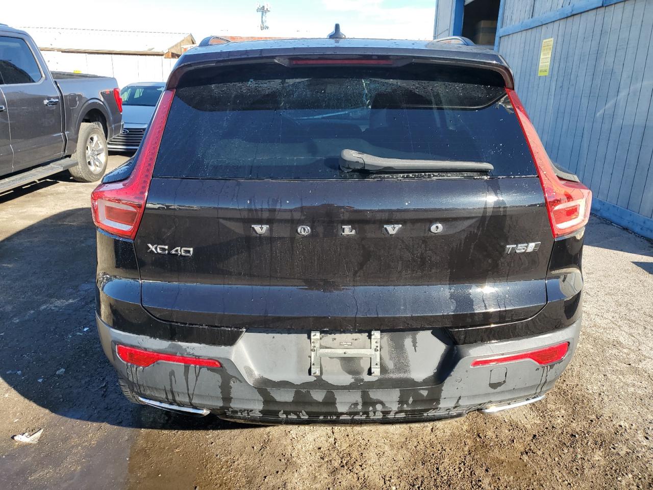 2020 Volvo XC40 - Image 6
