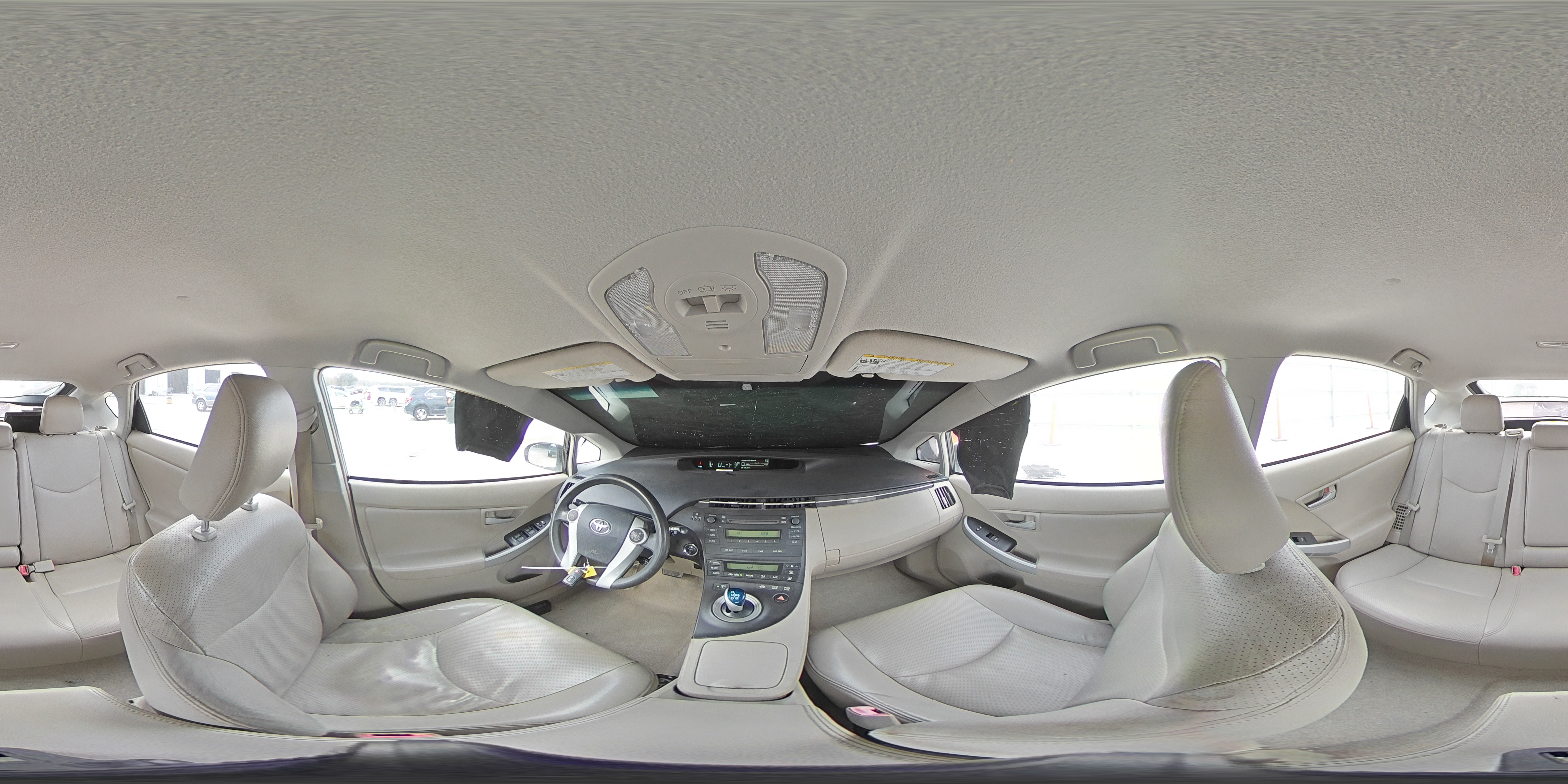 2011 Toyota Prius - Image 13