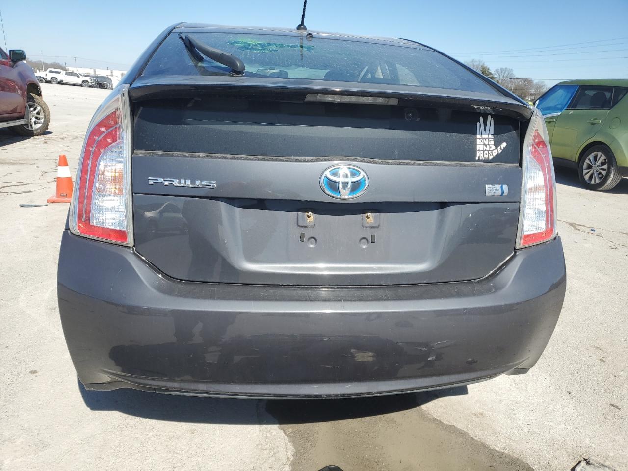 2014 Toyota Prius - Image 6
