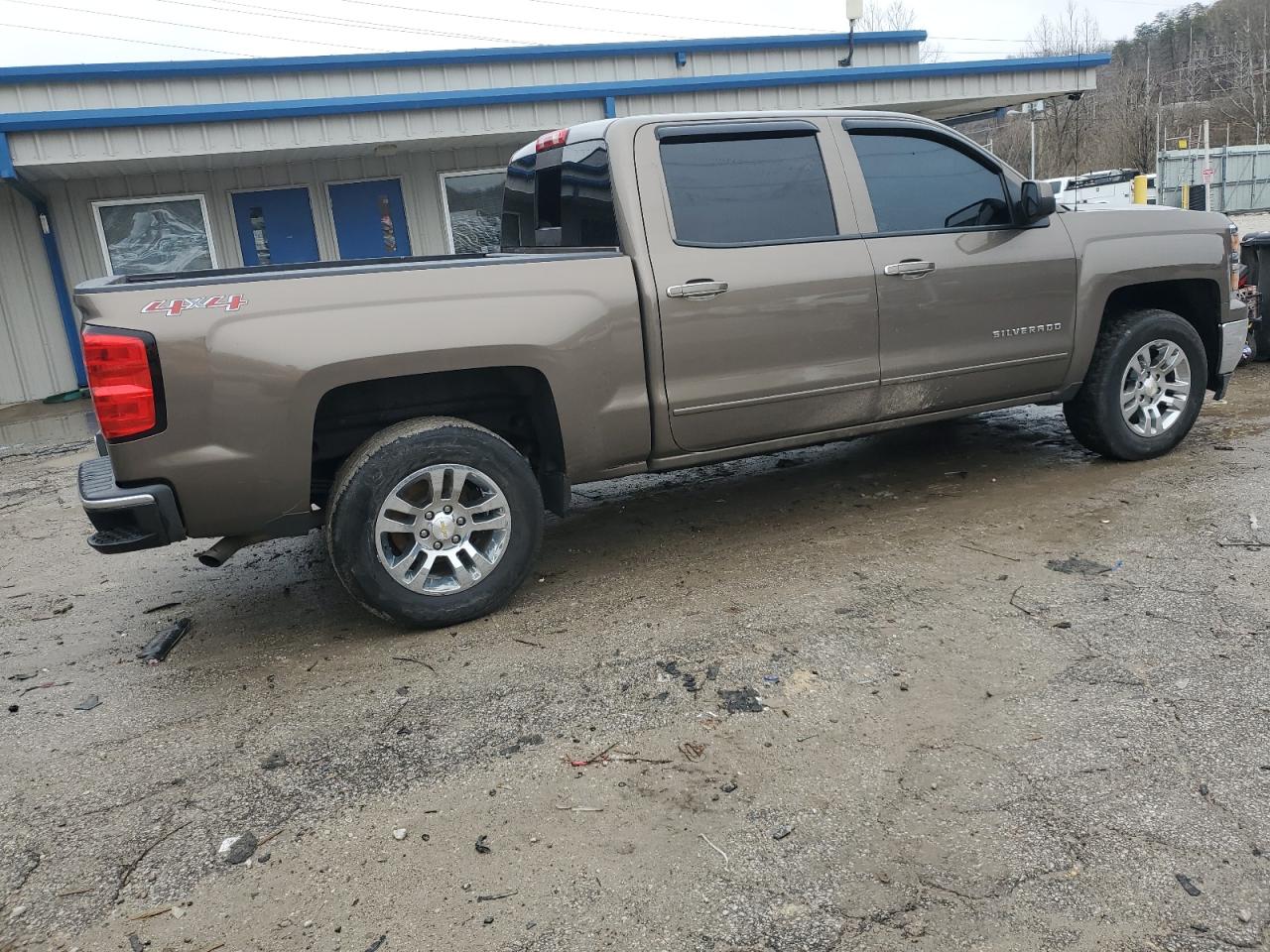 2015 Chevrolet Silverado - Image 3