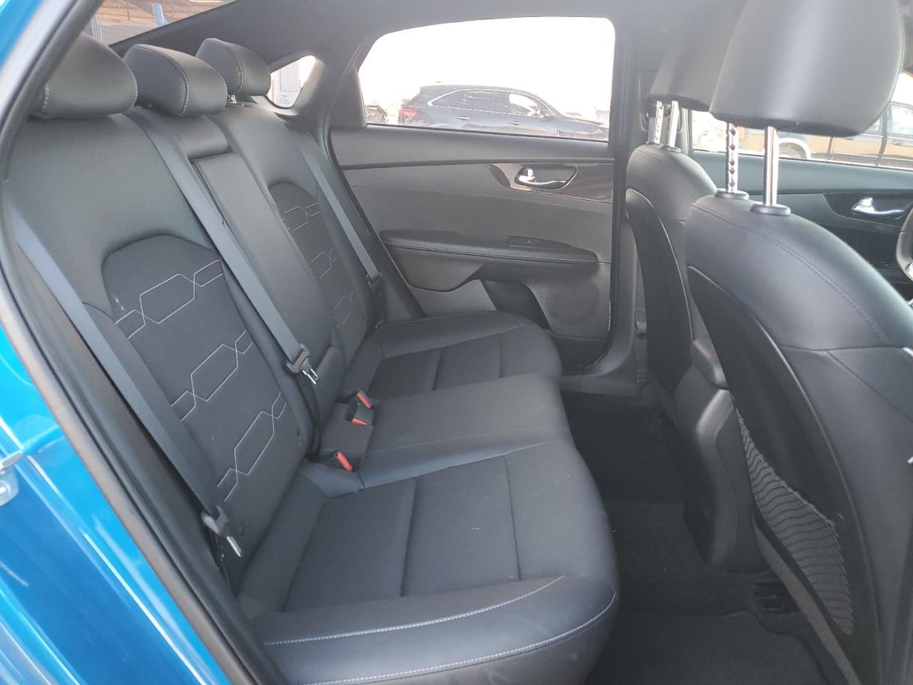 2023 Kia Forte - Image 11