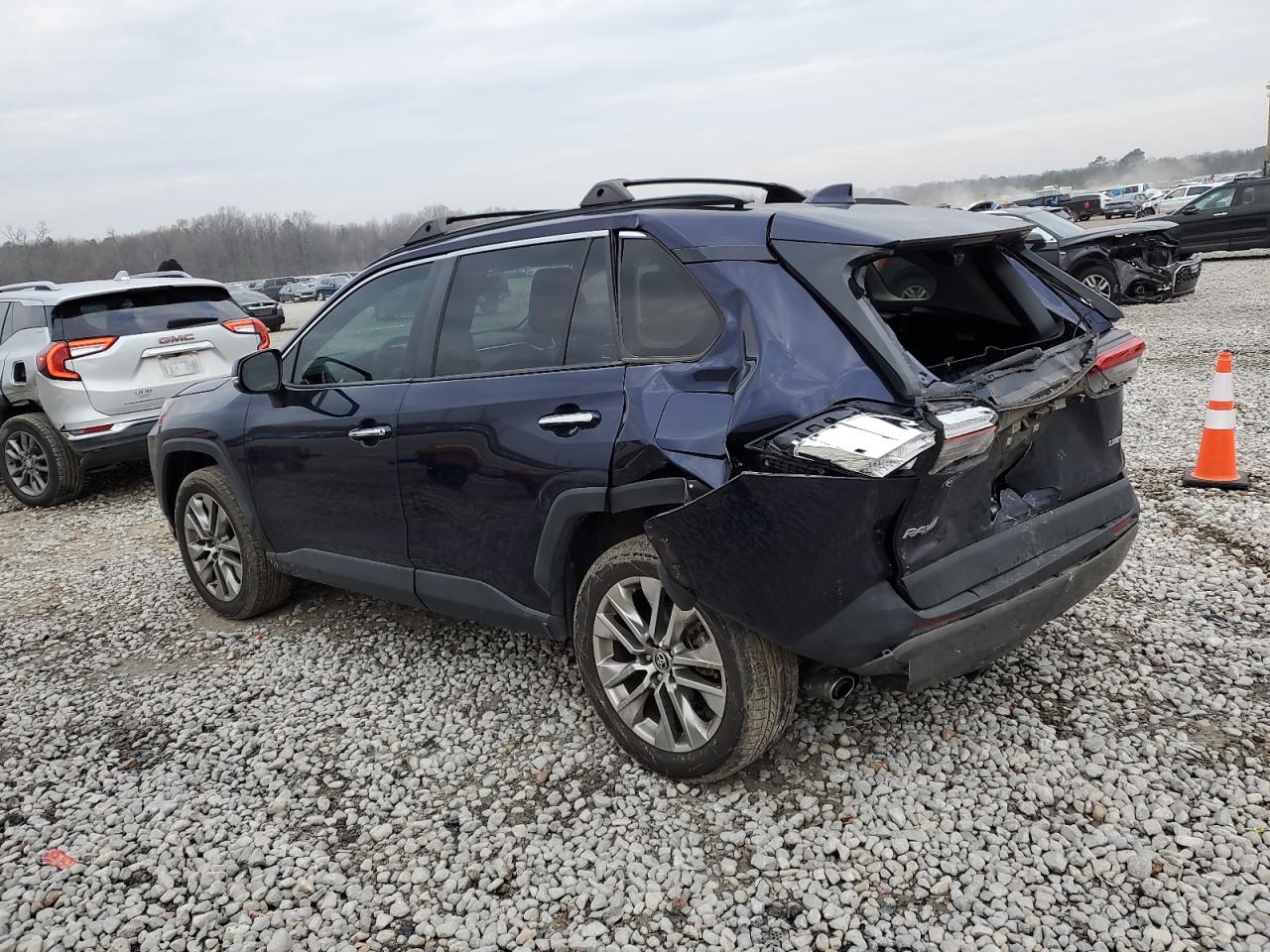 2020 Toyota RAV 4 - Image 2