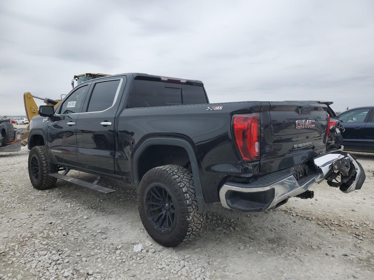 2021 GMC Sierra - Image 2