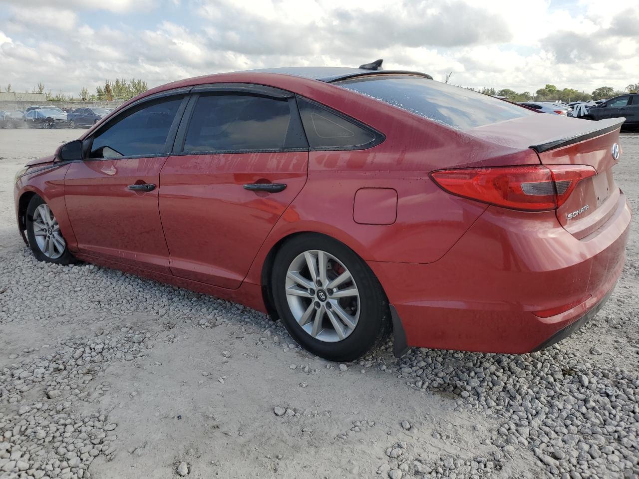 2017 Hyundai Sonata - Image 2