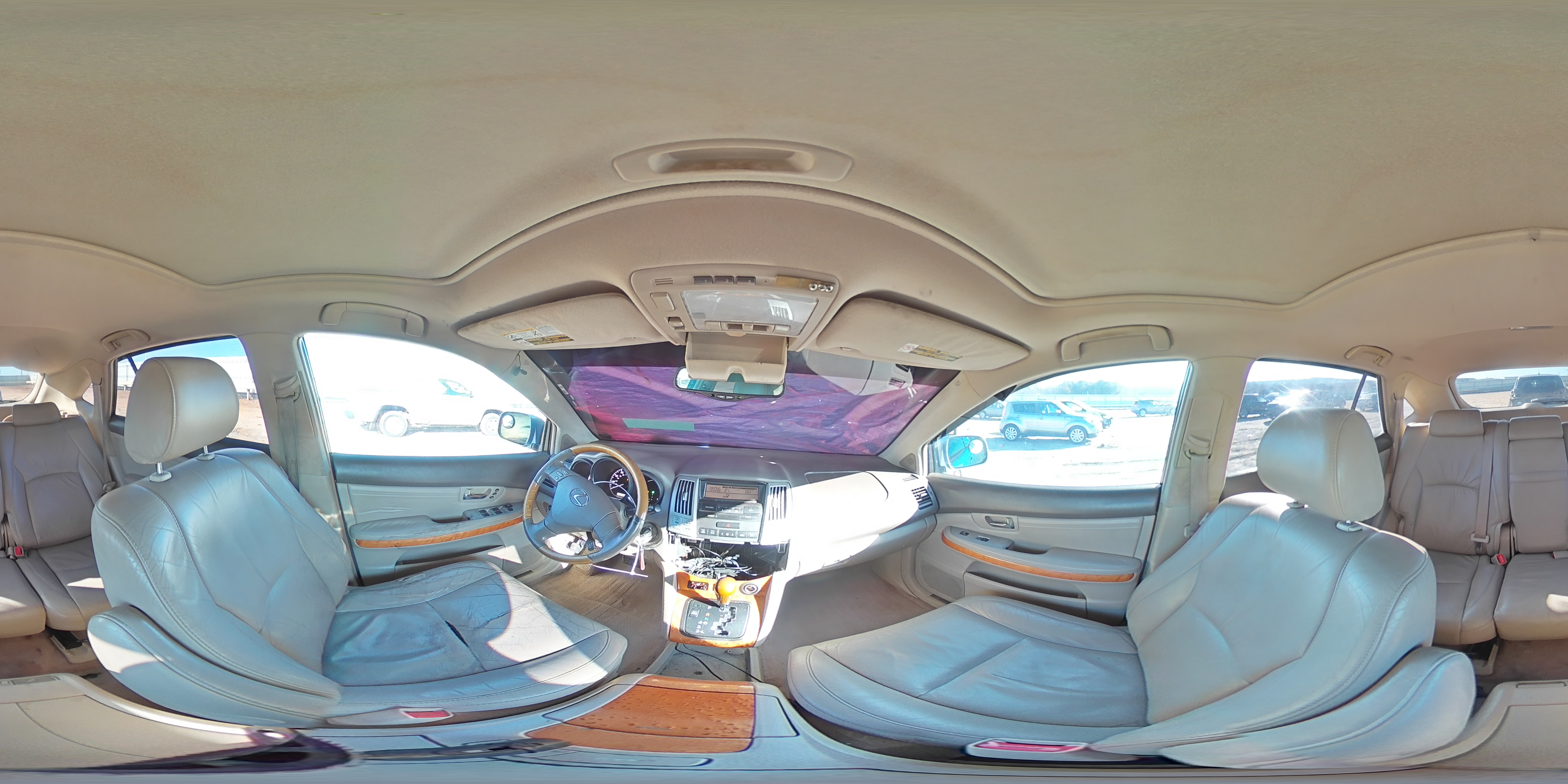 2005 Lexus RX - Image 13