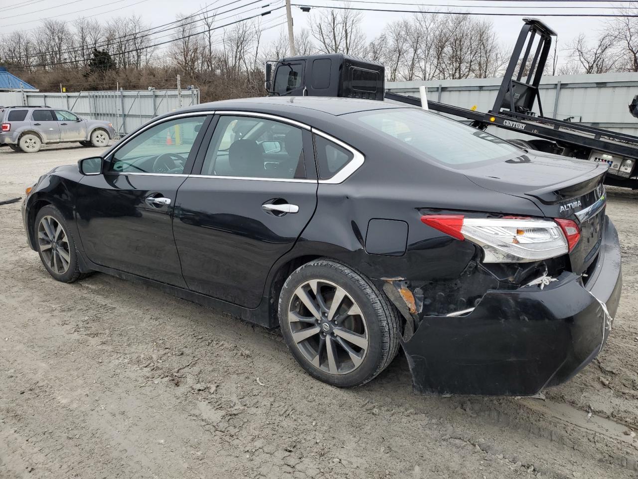 2016 Nissan Altima - Image 2