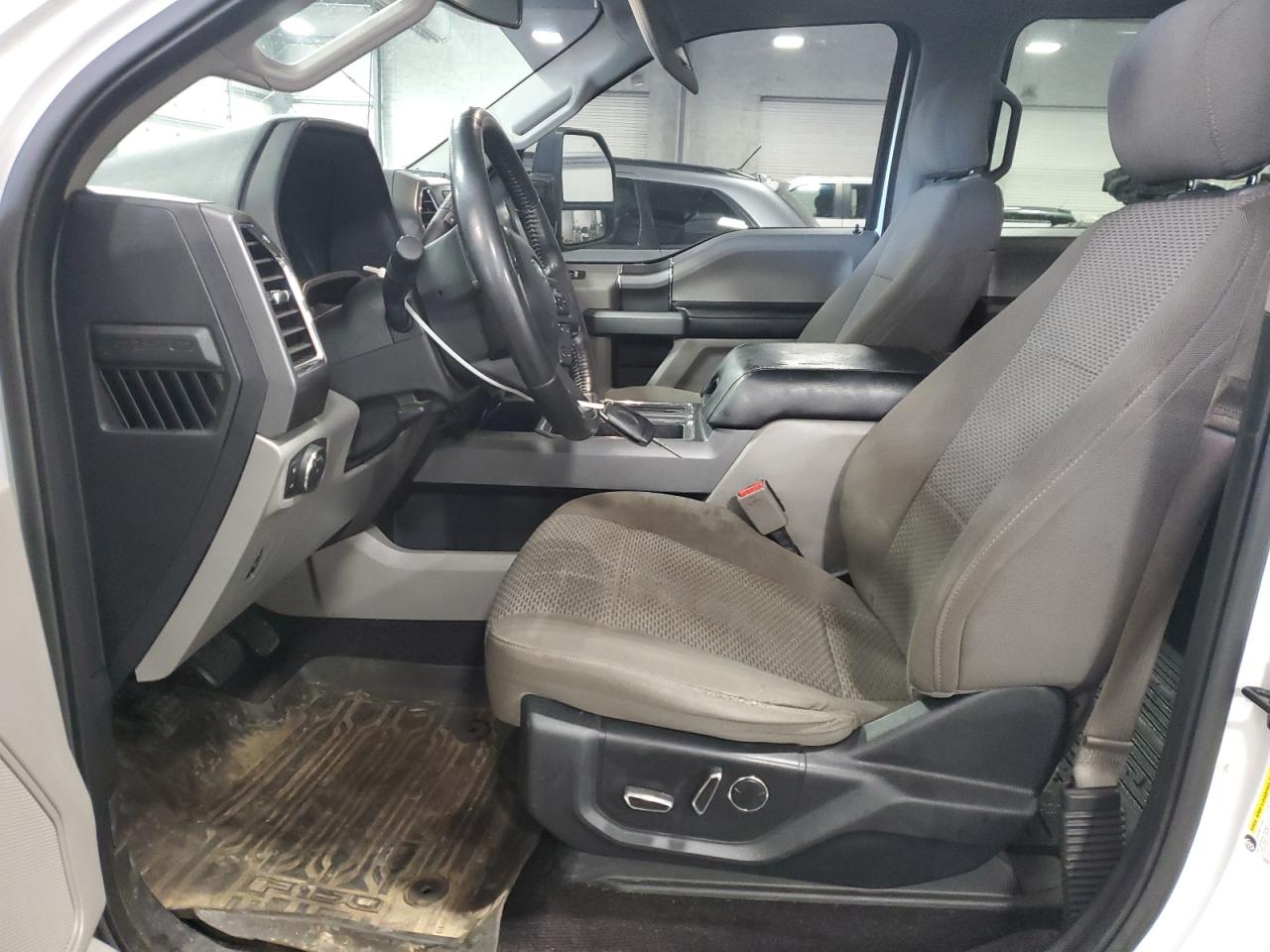 2017 Ford F-150 - Image 7