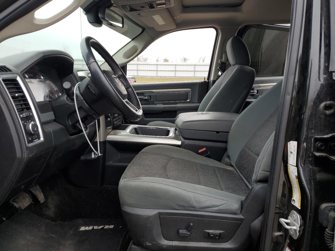 2018 RAM 1500 - Image 7