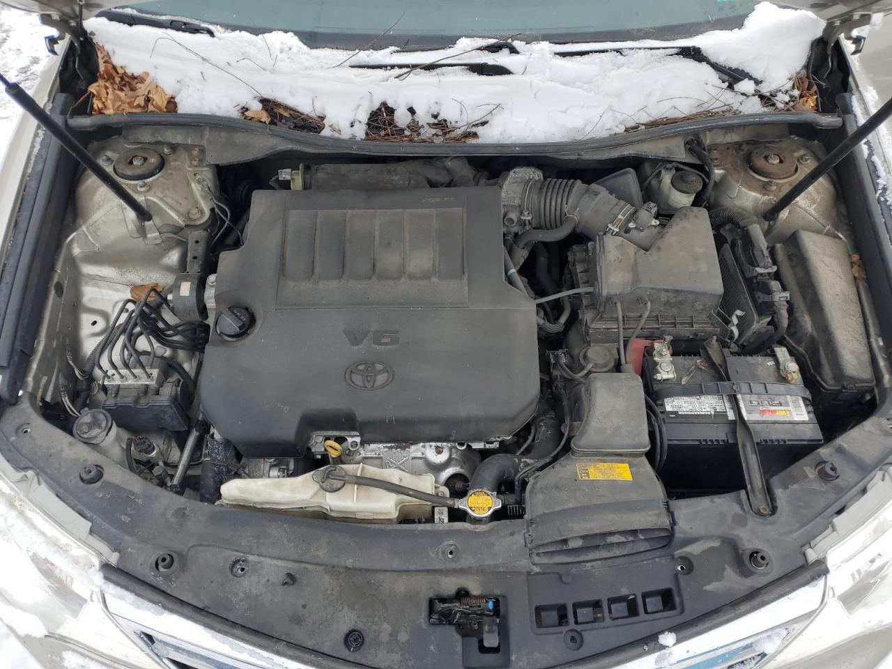 2013 Toyota Camry - Image 11