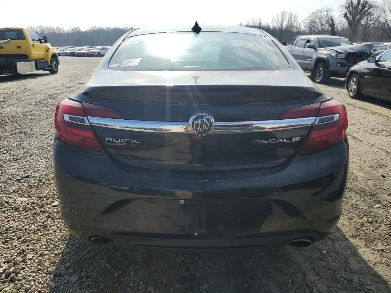 2015 Buick Regal - Image 6