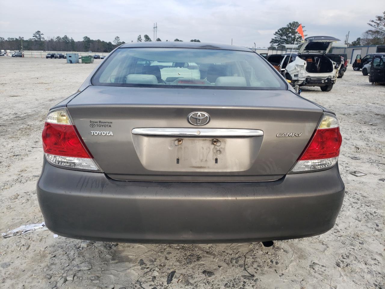 2005 Toyota Camry - Image 6
